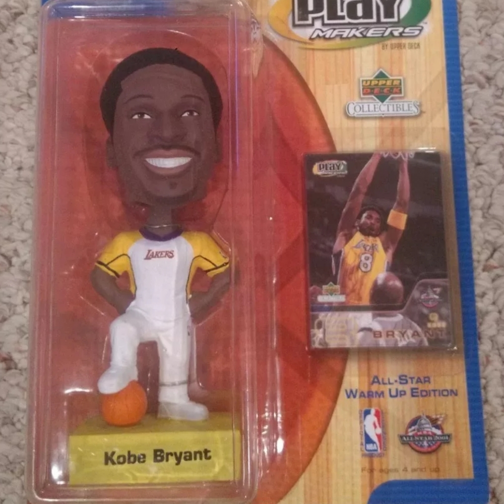 KOBE BRYANT UPPER DECK 2001 PLAYMAKERS BOBBLEHEAD
